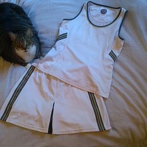 Bolle coordinating activewear set. Size M, white. Tennis, golf, pickleball, etc.